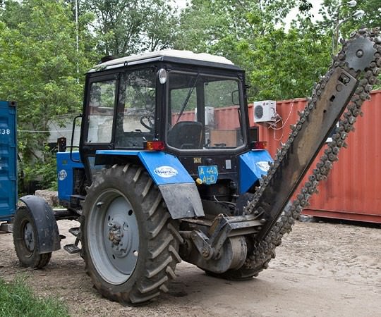 Траншеекопатель в аренду в Омске и  Омской области